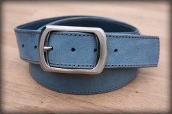 Quilted leather belt MODRÁK