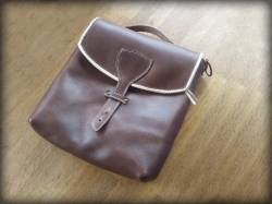 LK leather shoulder bag brown colour