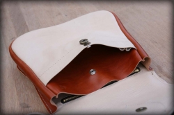 LK Kožená kabelka tvarovaná hnědo-béžová