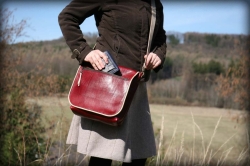 LK leather shoulder bag red colour