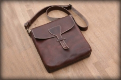 LK leather shoulder bag brown colour