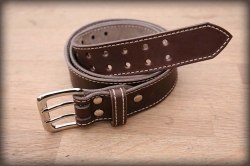 Quilted leather belt brown